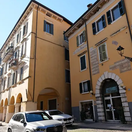 Vr Antica Riva Apartamento *